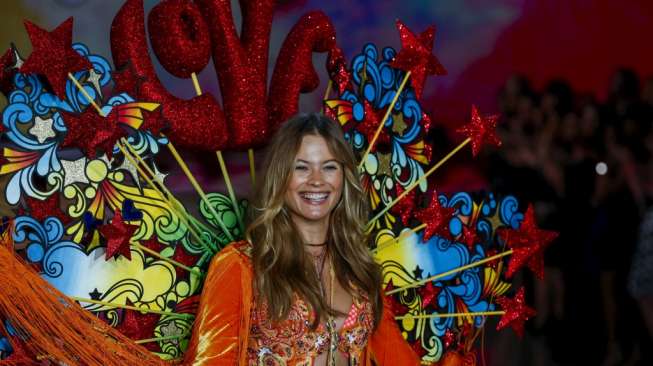 Pagelaran busana lingerie atau pakaian dalam merek ternama asal Amerika Serikat, Victoria's Secret berlangsung meriah di Manhattan, New York, Selasa (10/11/2015) [Reuters]