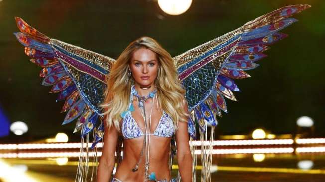 Pagelaran busana lingerie atau pakaian dalam merek ternama asal Amerika Serikat, Victoria's Secret berlangsung meriah di Manhattan, New York, Selasa (10/11/2015) [Reuters]