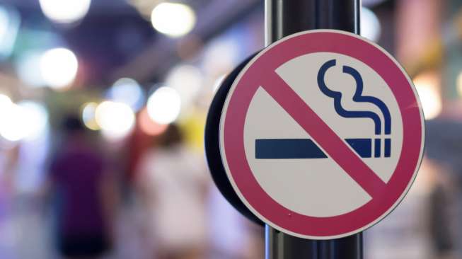 Tantangan Ciptakan Kawasan Tanpa Rokok Bagi Anak: Birokrat Masih Doyan Merokok