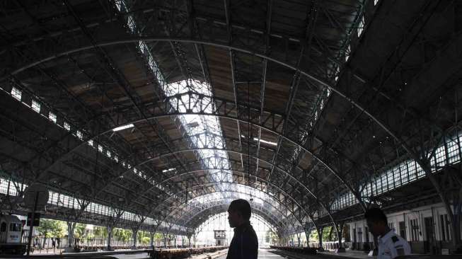 Uji Coba KRL Tanjung Priok