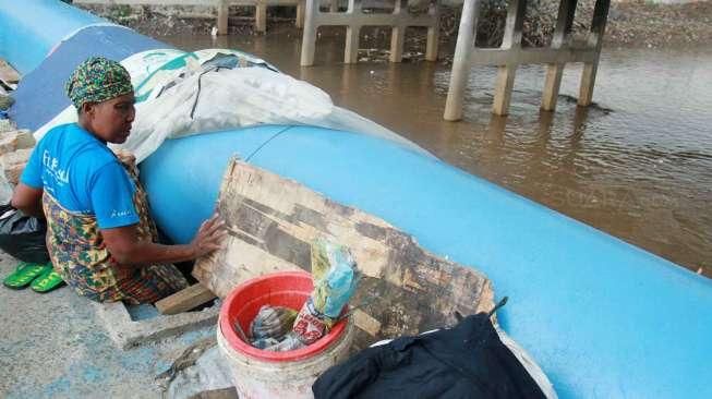 Pipa Air Jadi Tempat Tinggal