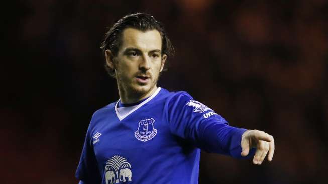 Leighton Baines, Berkah Desember Buat Si Spesialis "Set Piece"