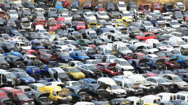Survei: Berikut Daftar Warna Mobil yang Paling Aman di Jalan Raya