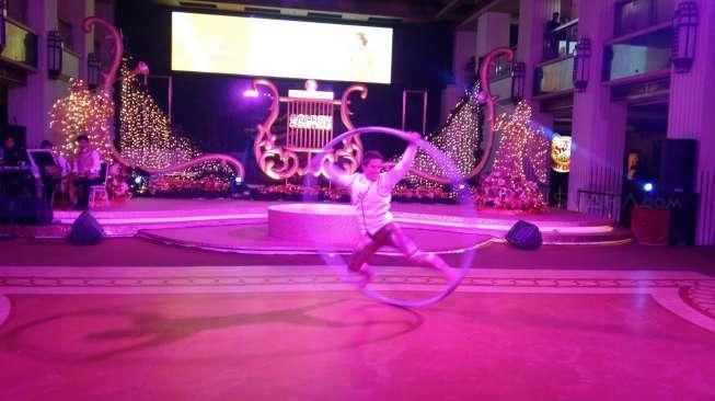 Nikmati Pertunjukan Akrobatik Sambil Belanja di Grand Indonesia