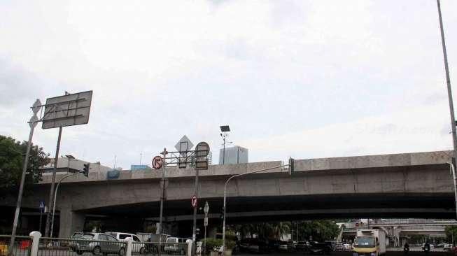 Flyover Kuningan Mulai Rampung