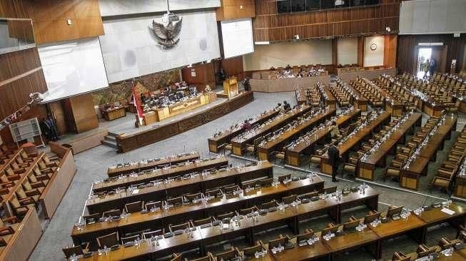 Rapat Paripurna tersebut menetapkan RUU tentang Perubahan atas UU Nomor 30 Tahun 2002 tentang KPK.