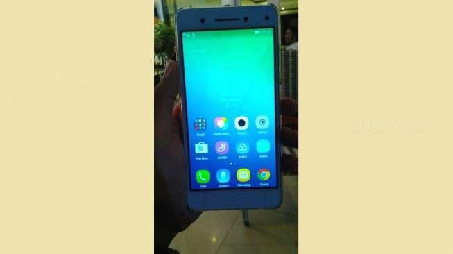 Menjajal Kecanggihan Dua Kamera Depan Lenovo Vibe S1