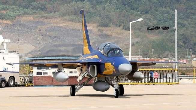 Pesawat Latih Tempur T-50i Golden Eagle Jatuh di Blora, TIm TNI AU Lakukan Pengamanan di TKP