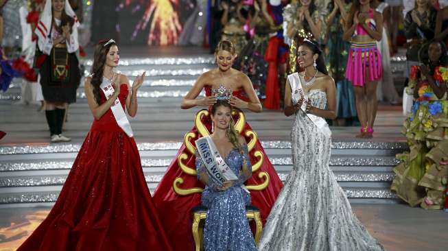 Pada Miss World di Sanya, Cina, Sabtu (19/12/2015) itu, Maria Harfanti menyabet gelar juara ketiga. Juara pertama direbut Miss Spanyol Mireia Lalaguna Royo disusul Miss Rusia Sofia Nikitchuk  di tempat kedua. [Reuters]