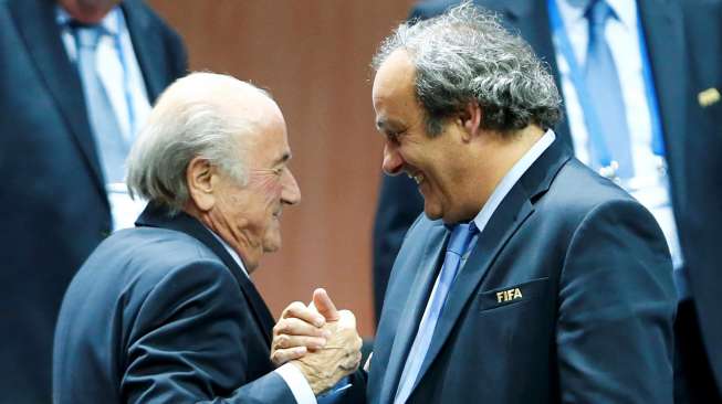 Blatter dan Platini Dihukum 8 Tahun dari Sepak Bola