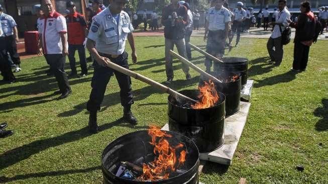 Pemusnahan HP di Lapas Cipinang