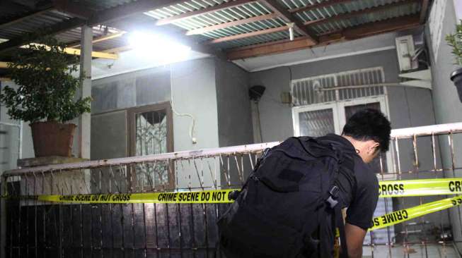 Olah TKP Penggerebekan Teroris