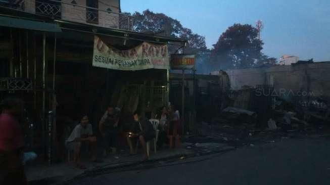 Puluhan Rumah Terbakar di Tebet, Dua Bangunan Ini Tetap Utuh