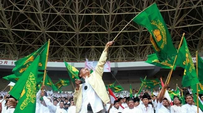 Acara Silaturahim Nasional Majelis Tafsir Al-Quran (MTA) digelar di Stadion Gelora Bung Karno (GBK), Jakarta, Minggu (27/12/2015). [Suara.com/Oke Atmaja]