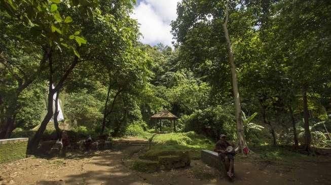 Wisata Legenda Curug Cikaso