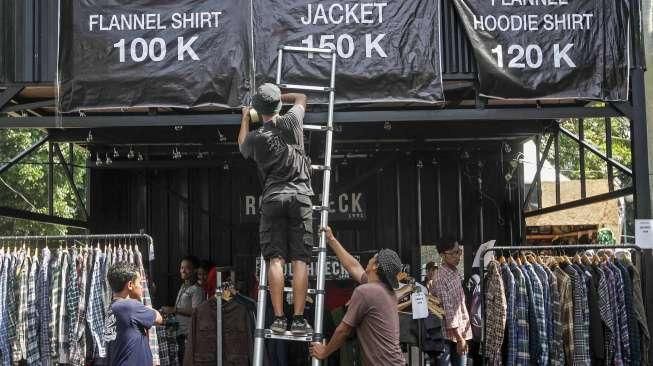 Pameran JakCloth di Parkir Timur Senayan