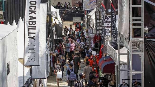 Pameran JakCloth di Parkir Timur Senayan
