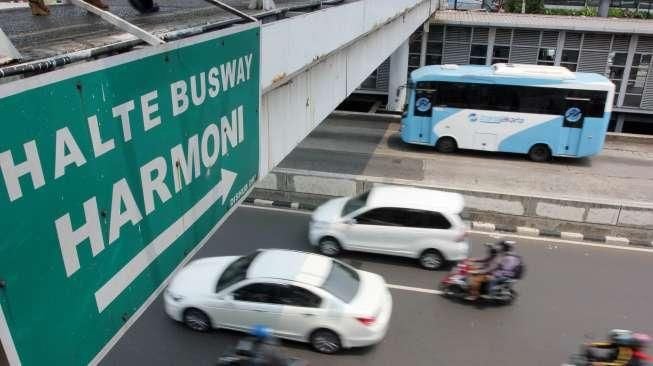 Begini Modus Copet di Halte Transjakarta Harmoni, Pura-pura Antri