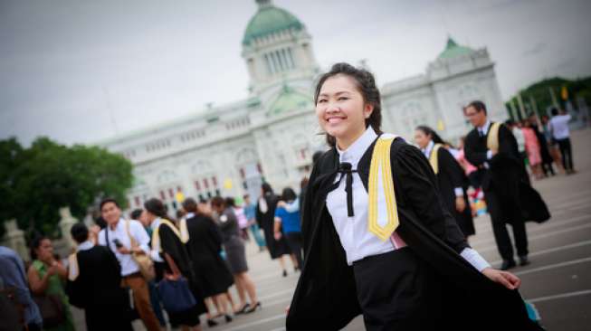 5 Alasan Mengapa "Fresh Graduate" Kandidat Karyawan Terbaik