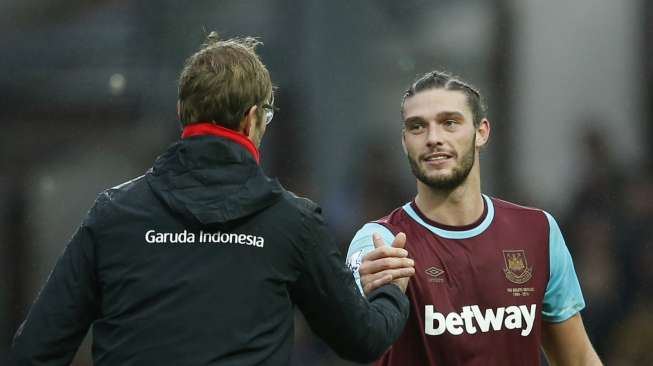 Carroll Cedera, Manajer "The Hammers" Frustasi