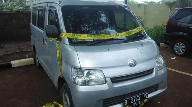 Peci Tertinggal di Mobil yang Diduga Milik Teroris Thamrin