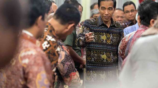 Jokowi memerintahkan kepada Kepala Daerah, Kapolda dan Pangdam untuk bekerja mencegah terulangnya kembali kebakaran hutan.