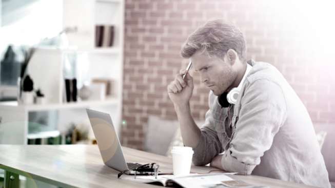 5 Cara Tetap Bertahan di Pekerjaan Saat Ini