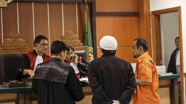 Sidang Tujuh Simpatisan ISIS