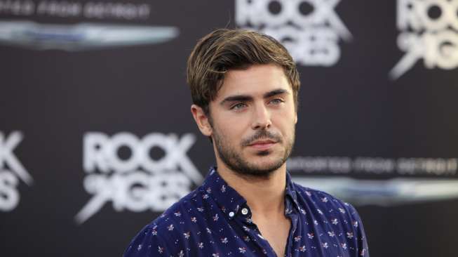 Zac Efron Dituding Oplas, Wajahnya Beda Banget sampai Tak Dikenali