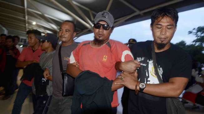 C alias Fatahilla merupakan Ketua Front Pembela Islam Kabupaten Luwu yang turut diamankan.