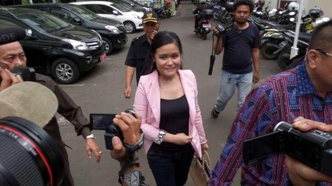 Detik-detik Pemeriksaan Kejaksaan, Jessica Bebas atau Lanjut