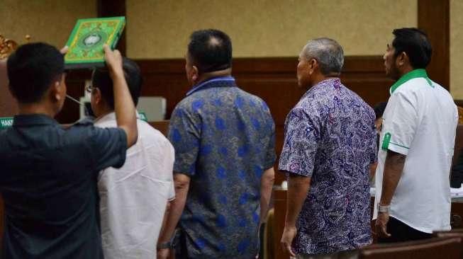 Lulung Bersaksi di Sidang UPS