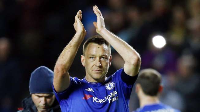 Dikabarkan Incar Terry, Ini Jawab Wenger