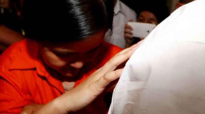 Pesan Jessica Sambil Nangis, Pengacara Harus Tempur di Sidang