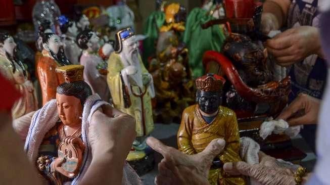 Kegiatan tersebut guna memberikan penghormatan kepada dewa-dewi.