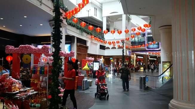 Libur Imlek, Mal di Jakarta Memerah