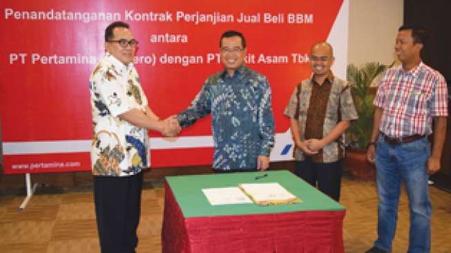 Pertamina dan Bukit Asam Teken Perjanjian Jual Beli BBM