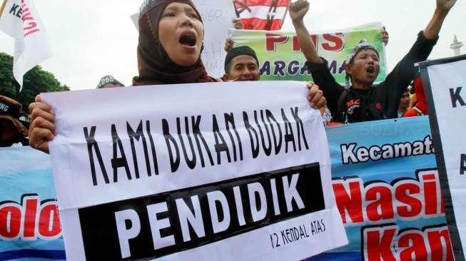 Tuntut Kejelasan Nasib, Guru Honorer Bertekad Terus Berunjuk Rasa