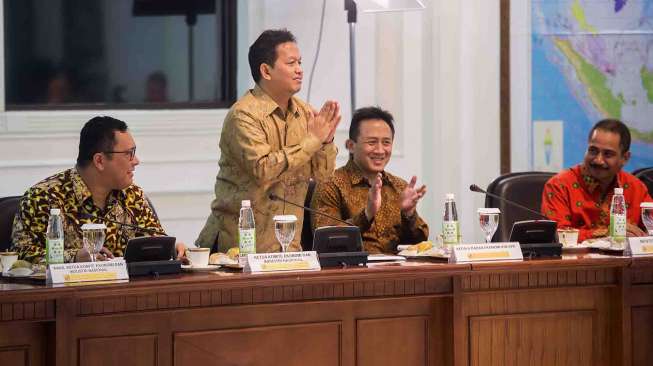 Rapat tersebut membahas soal peta jalan industrialisasi di Indonesia. 