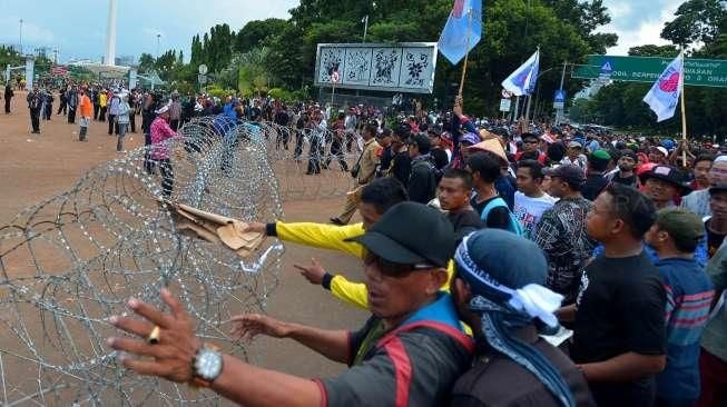 Guru Honorer Protes Disebut Ilegal, SD di Garut Mendadak Libur