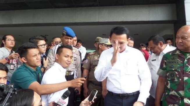 Ahok Bukber Bareng Ruhut Sitompul dan Project Pop di Rumah Dinas