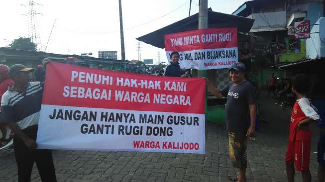 Jelang Pembongkaran, Sebagian Warga Masih Bertahan di Kalijodo