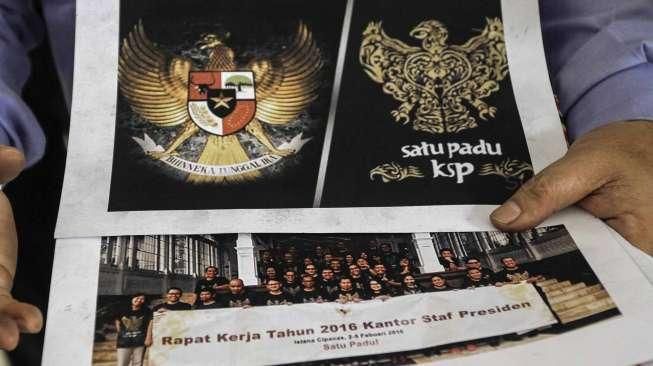 Atas tuduhan tindak pidana penghinaan terhadap lambang negara Burung Garuda.   