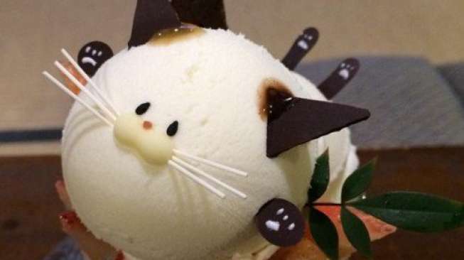 Lucunya Es Krim Kucing Ini Membuat Gemas