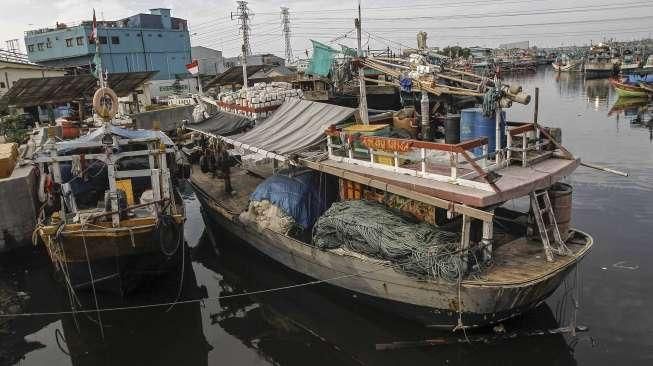 Kementerian Kelautan dan Perikanan akan memperketat kapal-kapal yang akan dikenakan pungutan hasil perikanan.