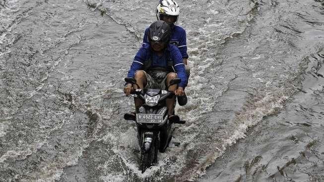 Beginilah Kondisi Perumahan Pantai Mutiara Usai Tanggul Jebol