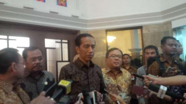 Wakil Ketua MPR: Kasihan Jokowi