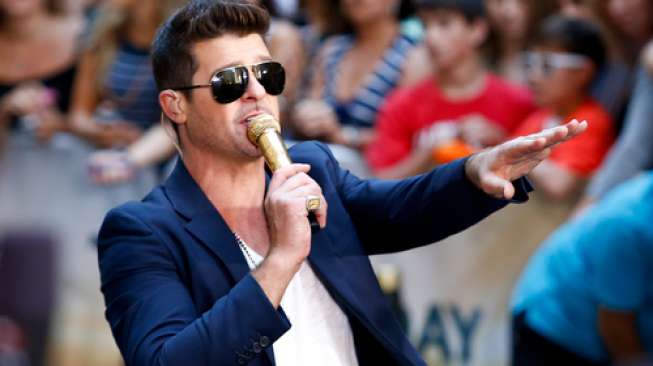 Robin Thicke Cari 'Perempuan Nakal' di Java Jazz 2016