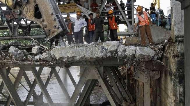 Jembatan Kalibata Dibongkar