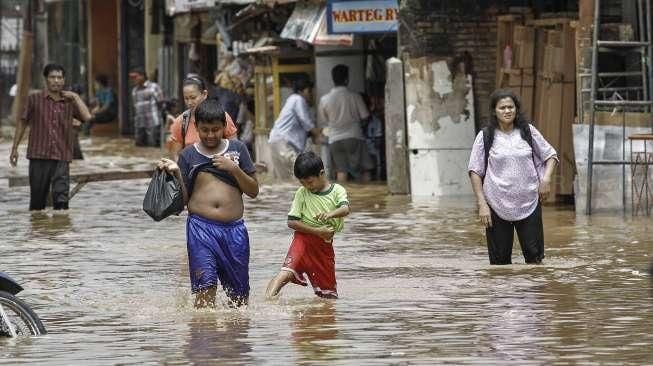 Kampung Pulo dan Bukit Duri Terendam Banjir